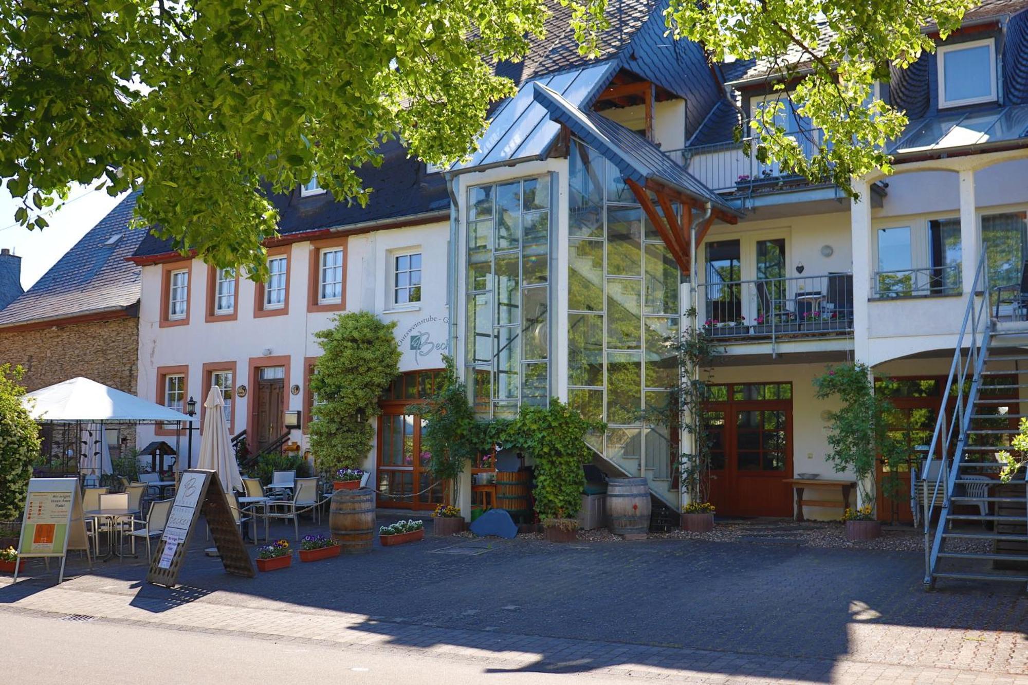 Ferienweingut & Gutsrestaurant Becker Apartment Burgen  Ngoại thất bức ảnh