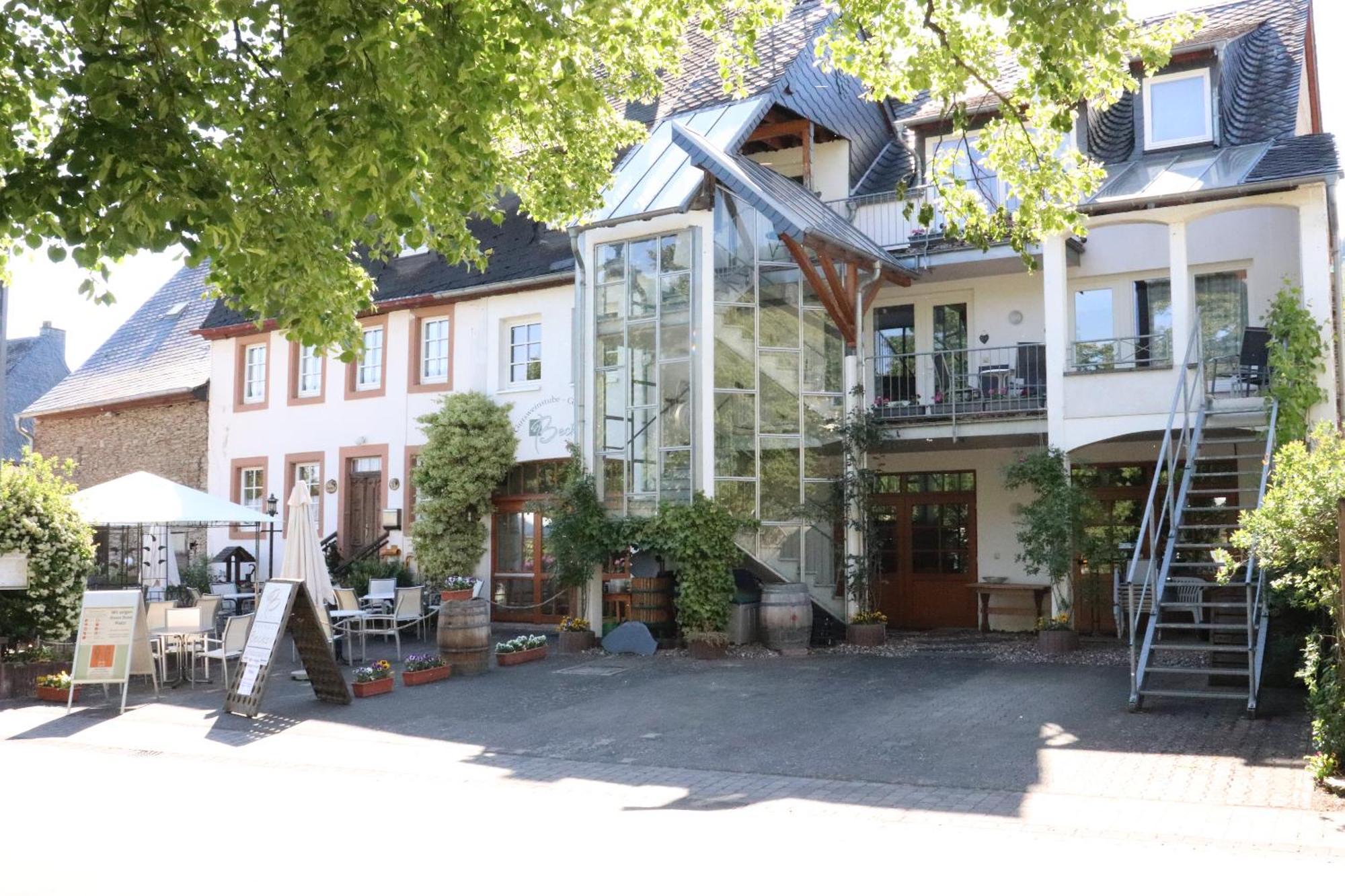 Ferienweingut & Gutsrestaurant Becker Apartment Burgen  Ngoại thất bức ảnh