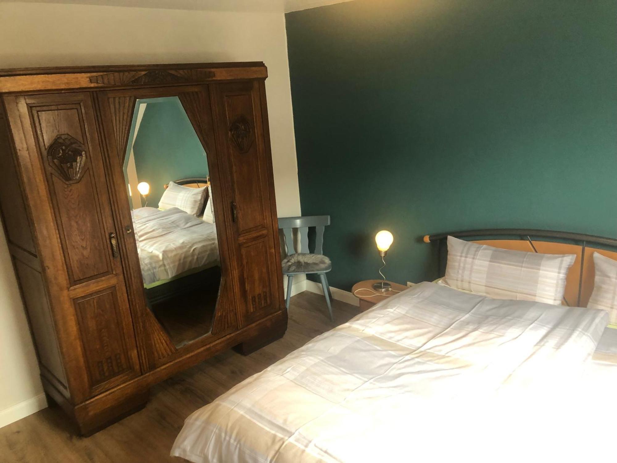 Ferienweingut & Gutsrestaurant Becker Apartment Burgen  Ngoại thất bức ảnh
