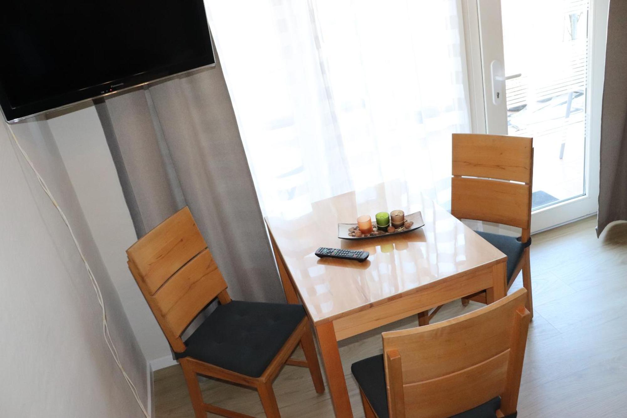Ferienweingut & Gutsrestaurant Becker Apartment Burgen  Ngoại thất bức ảnh